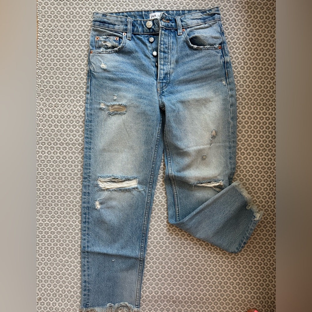 Zara Light Blue Denim Button-Fly Jeans